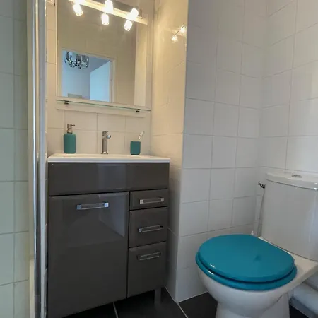 2 Near Gare De - Deauville